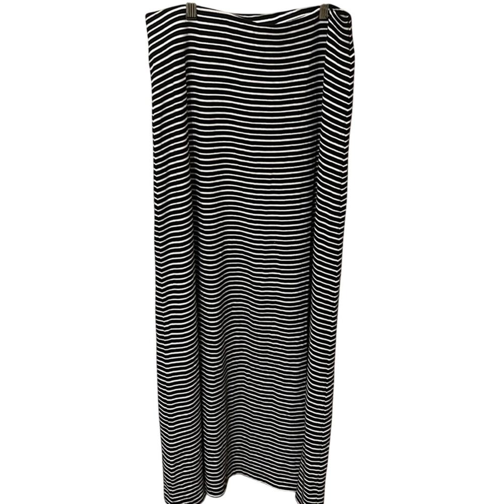 Black & White Striped Maxi Skirt Ann Taylor Maxi Skirt size small Minimalist